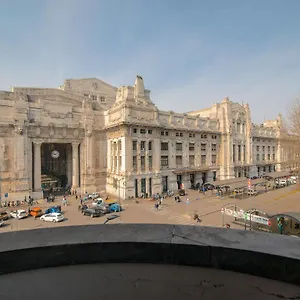 https://savoia-milan.it-lombardy.com